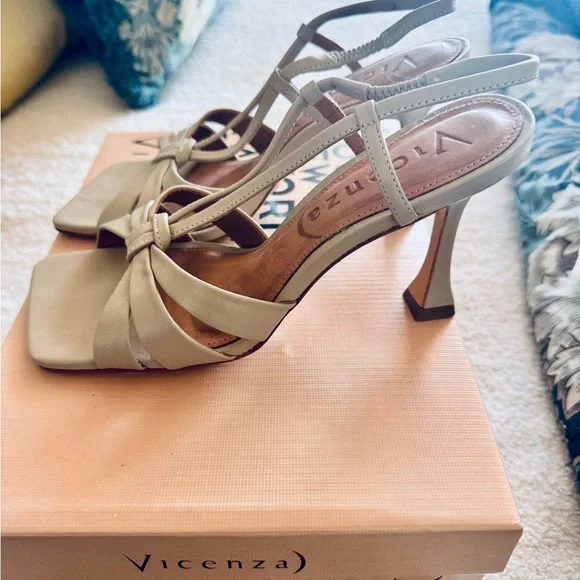 Neutral Bow Slingback Heels by Vicenza – Classic Square Toe.Size38 or (7.5-8)US - Picture 5 of 8